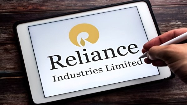 Reliance Industries Stocks Live Updates